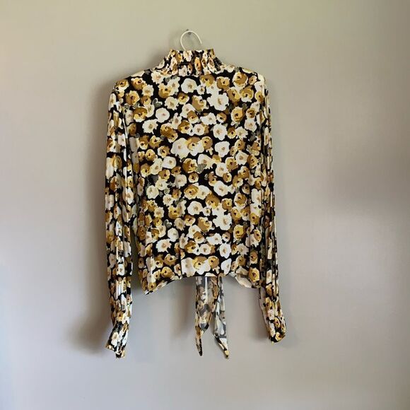 Karen Kane PETITE Lrg Black & Gold Women’s Button Down Floral Blouse NWT - Picture 4 of 15